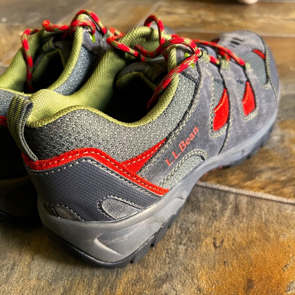 LL Bean Kids Hiking shoes! Size 6! Never worn!